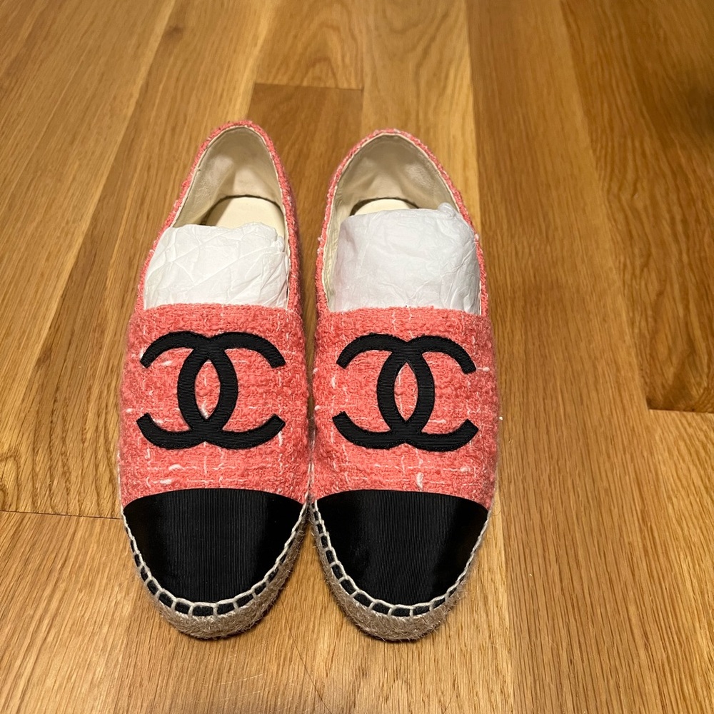 Chanel espadrilles in pink --- SOLD